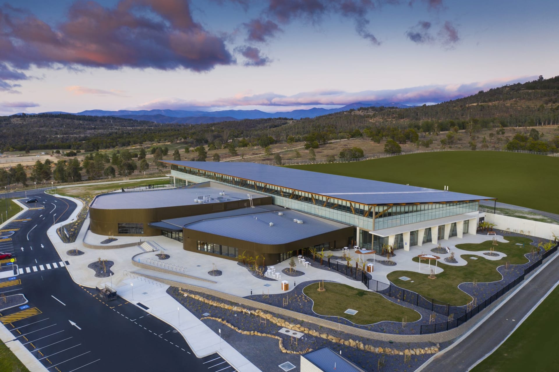 Stromlo Leisure Centre, Kane Constructions